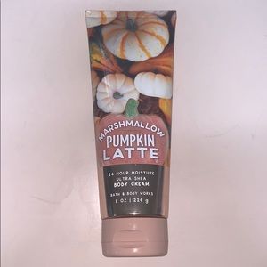 Marshmallow pumpkin latte 24 hour moisture cream